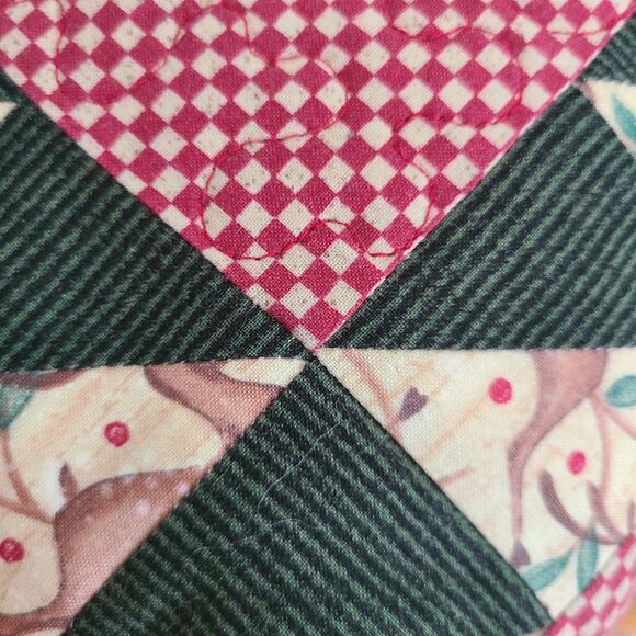 Vintage Christmas Holiday Accent Pillow Handmade Machine Stitch Christmas Fabric - Picture 8 of 10